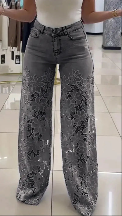 Leni - Moderne Jeans mit Spitzenaufnähern